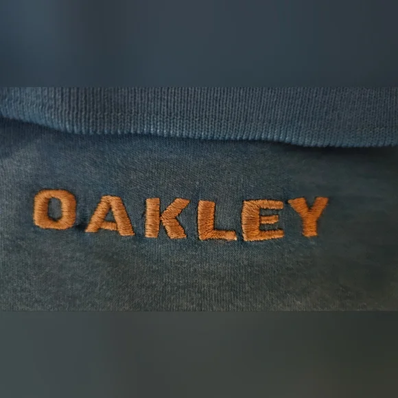 Oakley Men’s Blue Performance Golf Polo Shirt - Size Medium - Picture 4 of 5